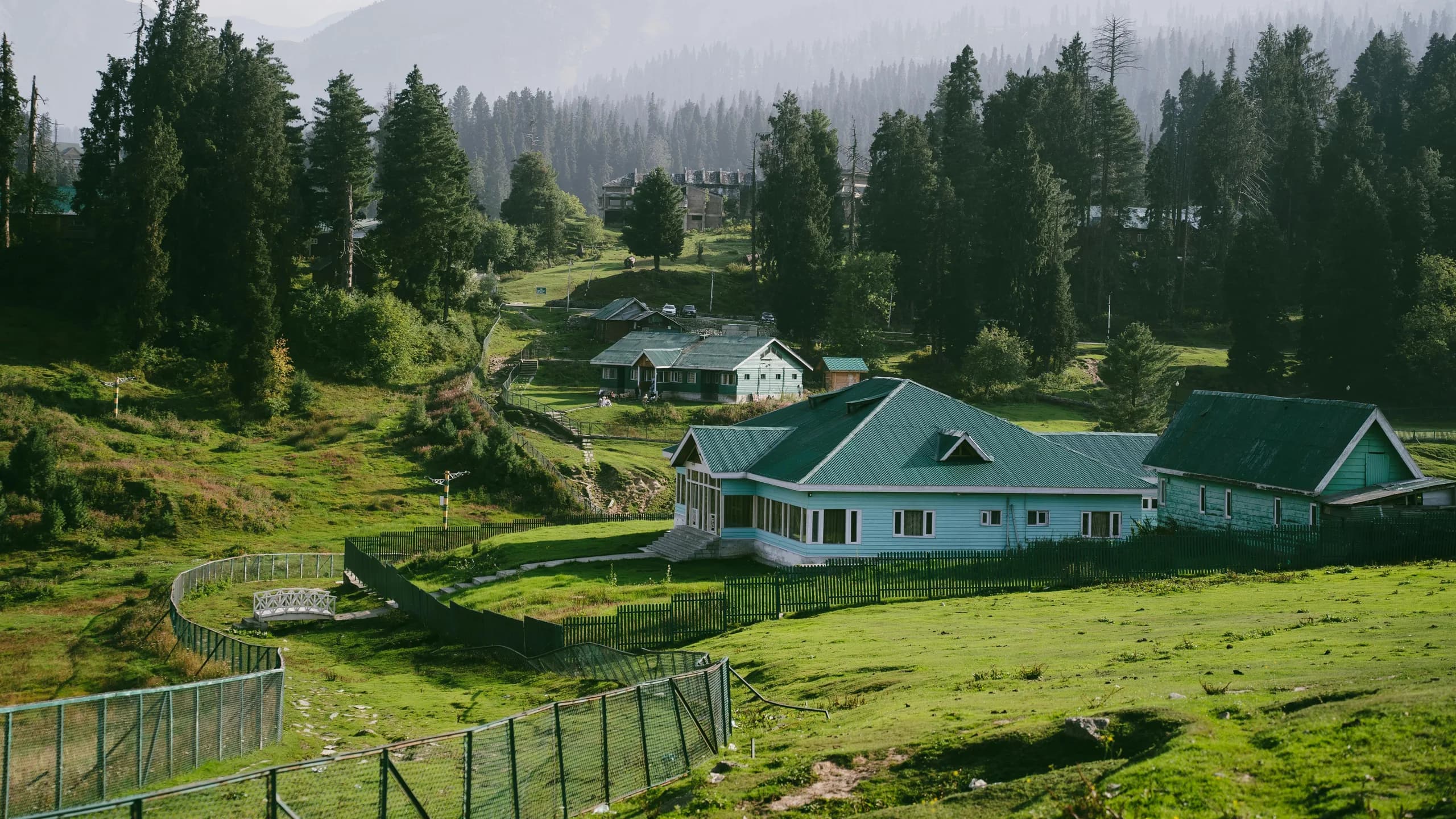 Scenic view of Sonmarg