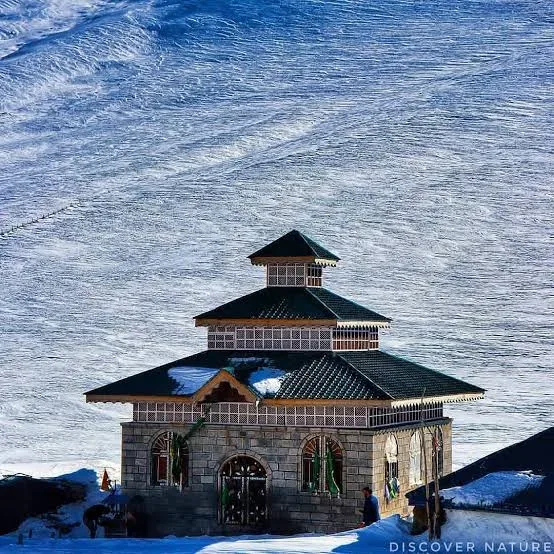 Scenic view of Peer Ki Gali