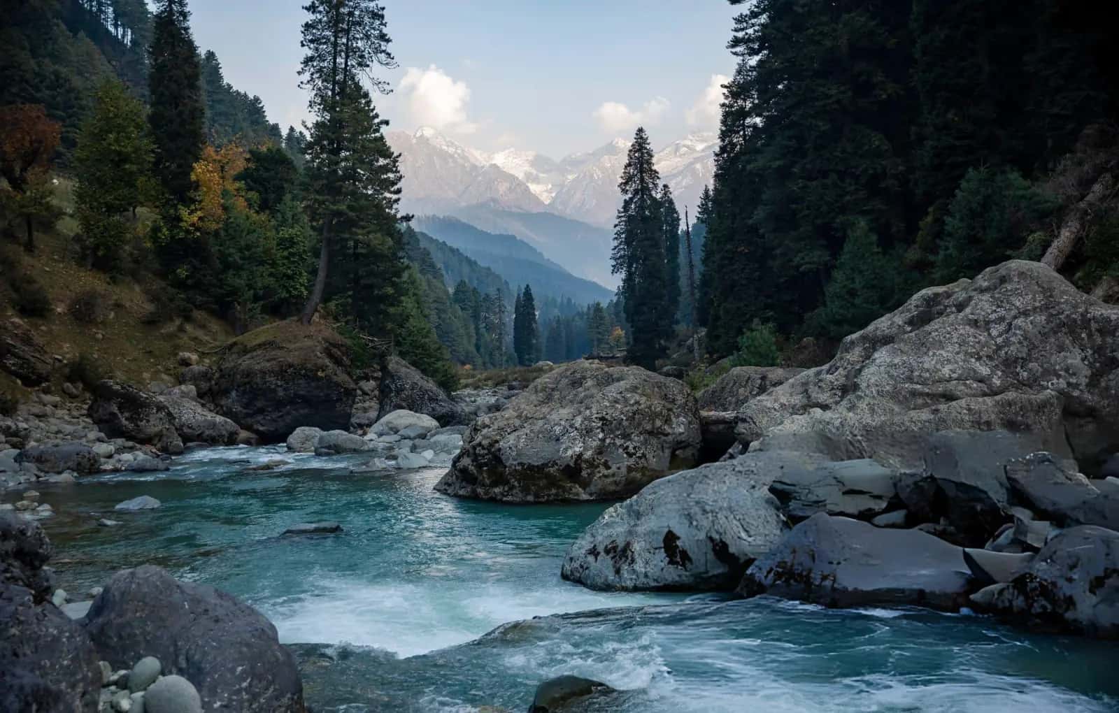 PAHALGAM VALLEY destination in Kashmir - scenic view